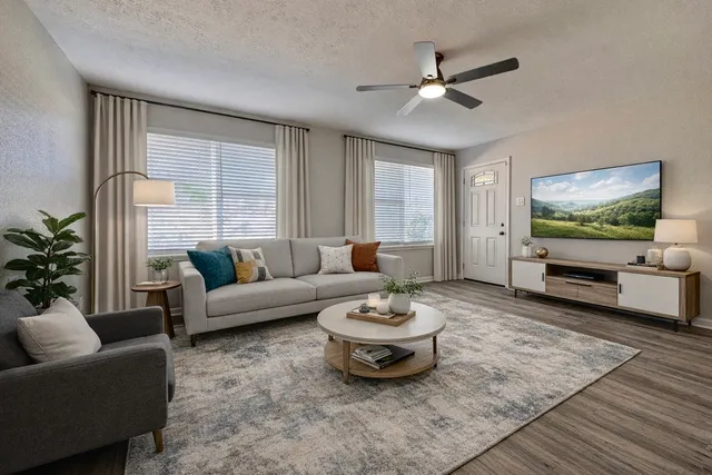 $2,700 | 5115 Hialeah Drive, Houston, TX 77092