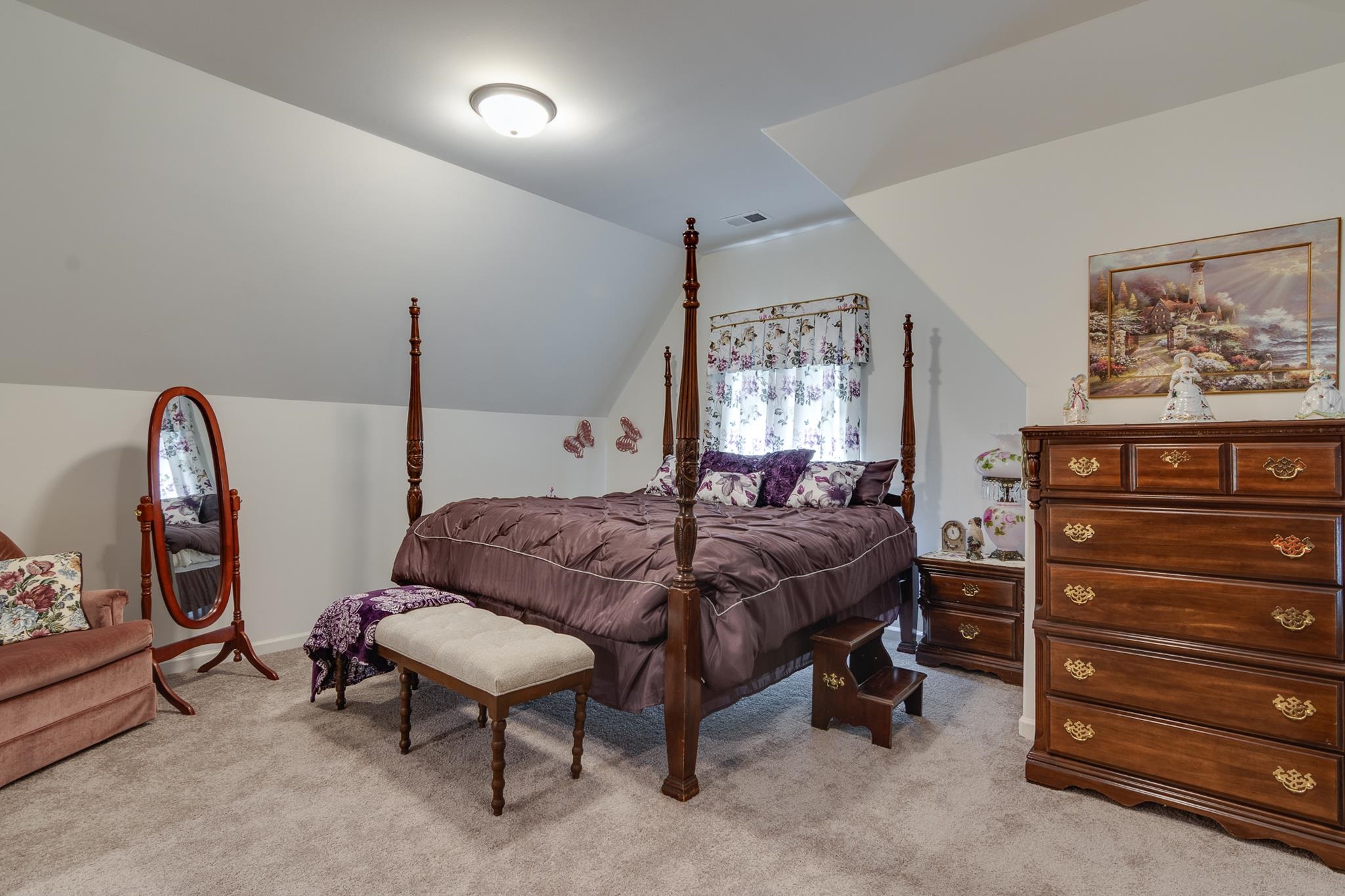 135 Chesnut Rdg Drive Oakland, TN 38060 - Photo 26 of 36 Bedroom featuring vaulted ceiling and light colored carpet