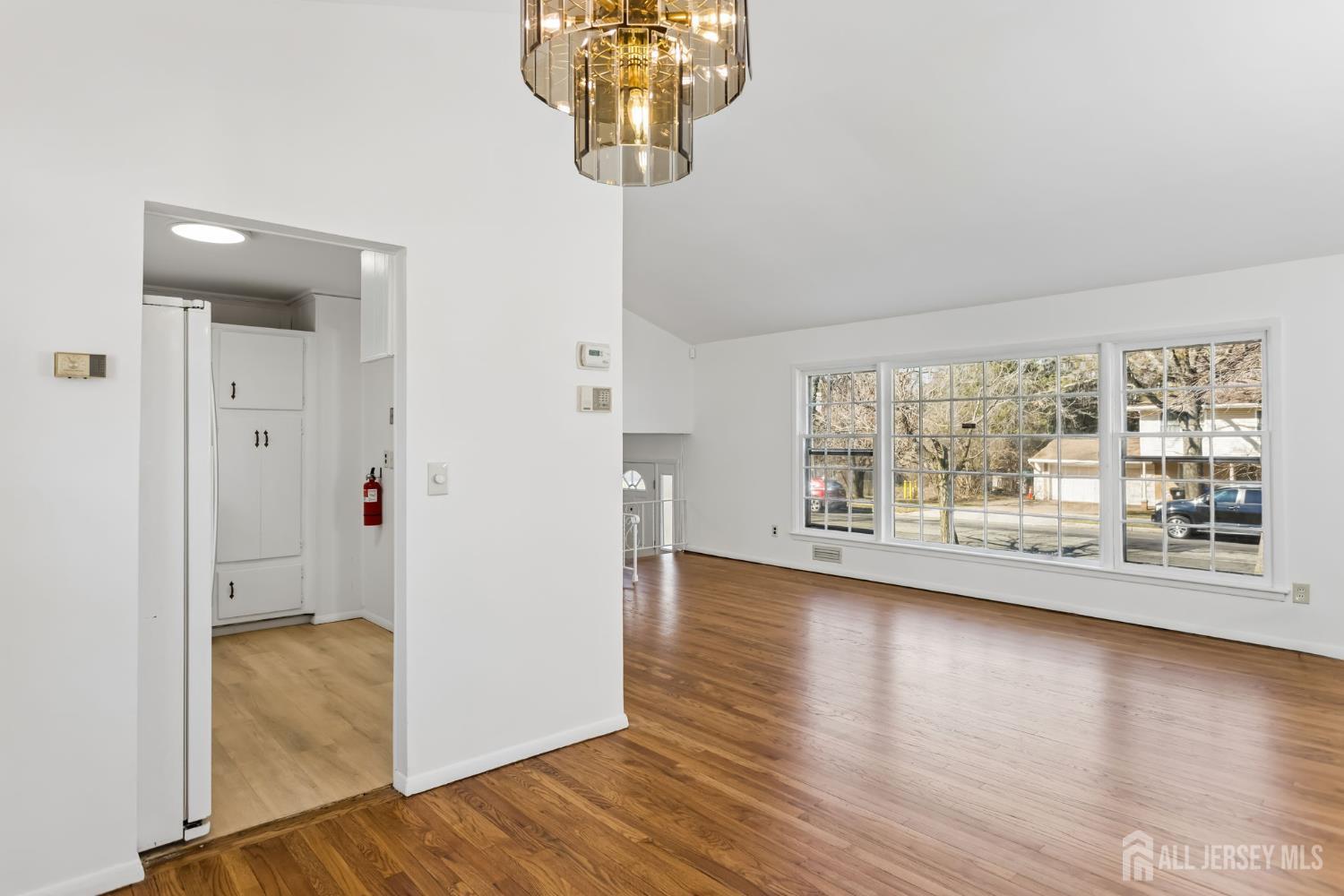 39 Gage Road East Brunswick, NJ 08816 - Photo 4 of 24