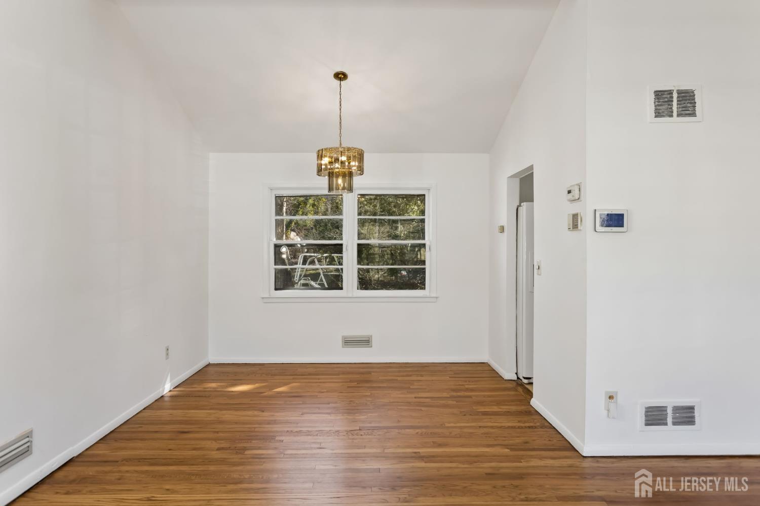 39 Gage Road East Brunswick, NJ 08816 - Photo 5 of 24