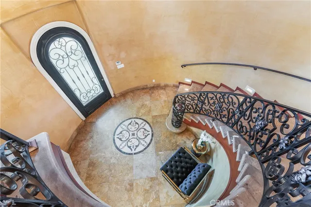 $15,900 | 19554 Wells Drive, Tarzana, CA 91356