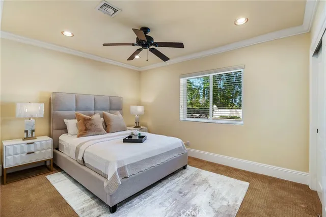 $15,900 | 19554 Wells Drive, Tarzana, CA 91356