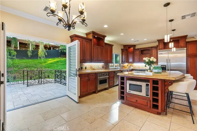 $15,900 | 19554 Wells Drive, Tarzana, CA 91356