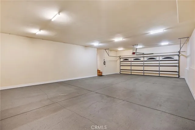 $15,900 | 19554 Wells Drive, Tarzana, CA 91356