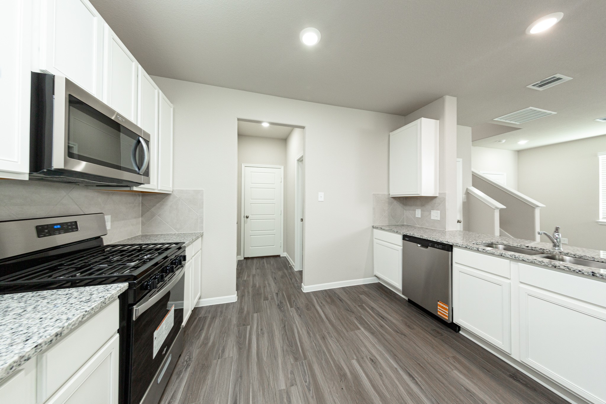 3022 Nickell Back Drive Conroe, TX 77301 - Photo 8 of 24