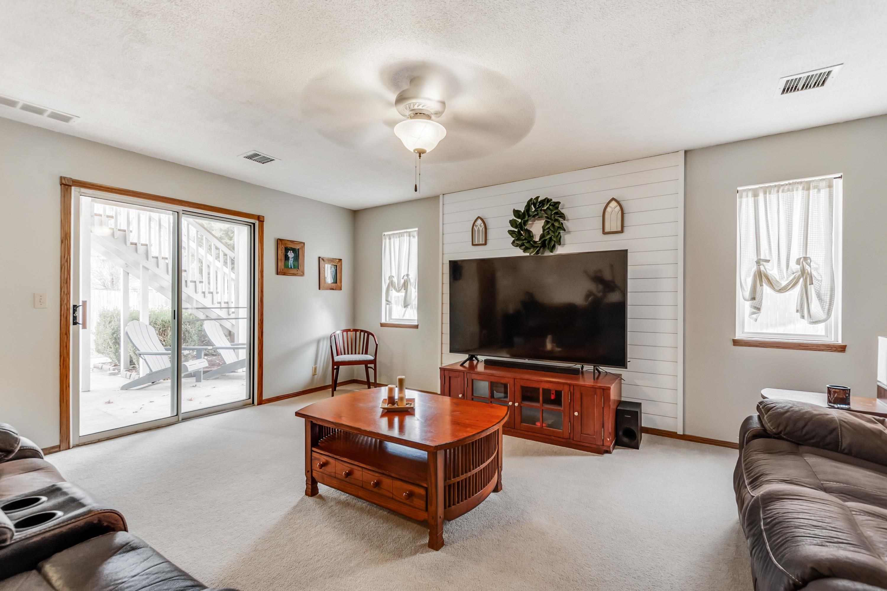 2244 South Prescott Street Wichita, KS 67209 - Photo 18 of 27