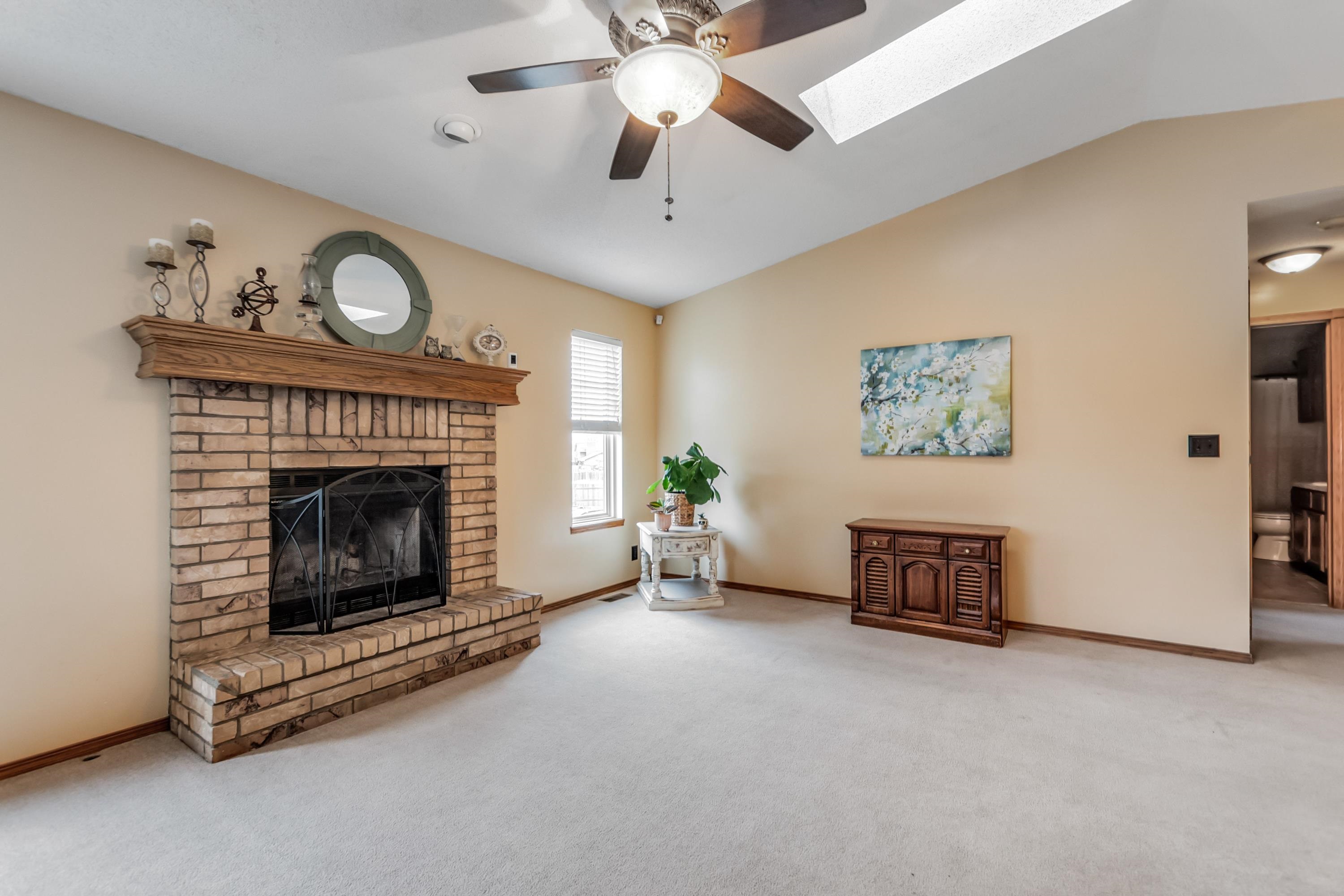 2244 South Prescott Street Wichita, KS 67209 - Photo 4 of 27