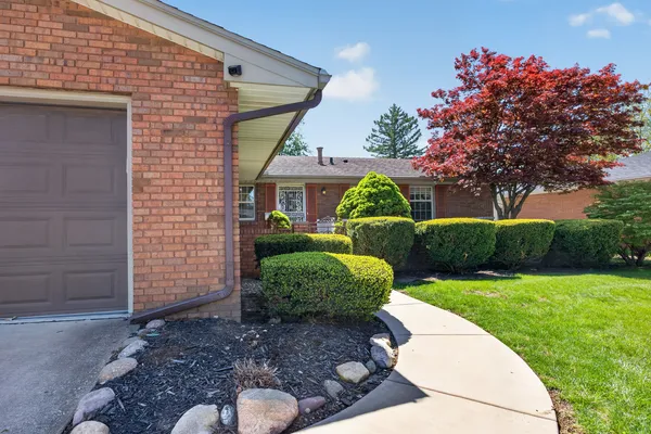 $280,000 | 1305 East Vernon Avenue, Normal, IL 61761