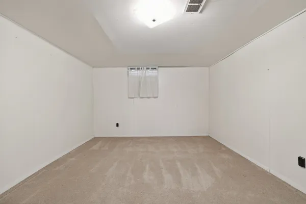 $280,000 | 1305 East Vernon Avenue, Normal, IL 61761