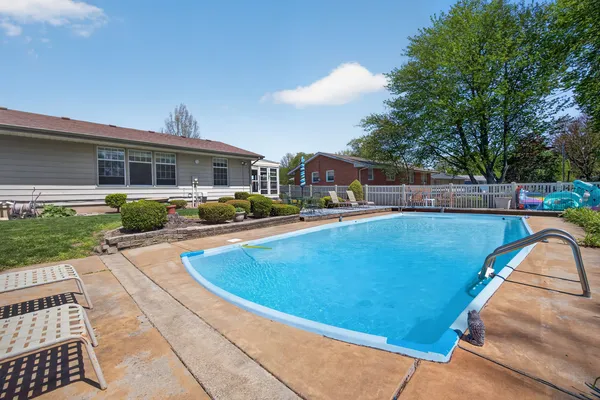 $280,000 | 1305 East Vernon Avenue, Normal, IL 61761
