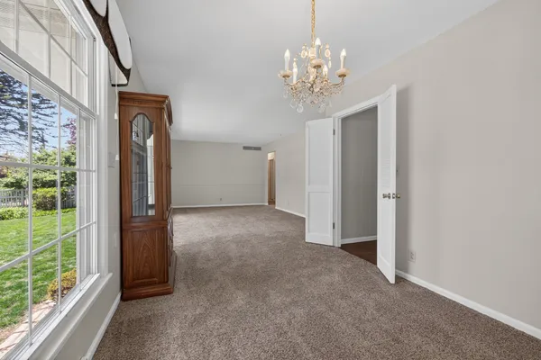 $280,000 | 1305 East Vernon Avenue, Normal, IL 61761