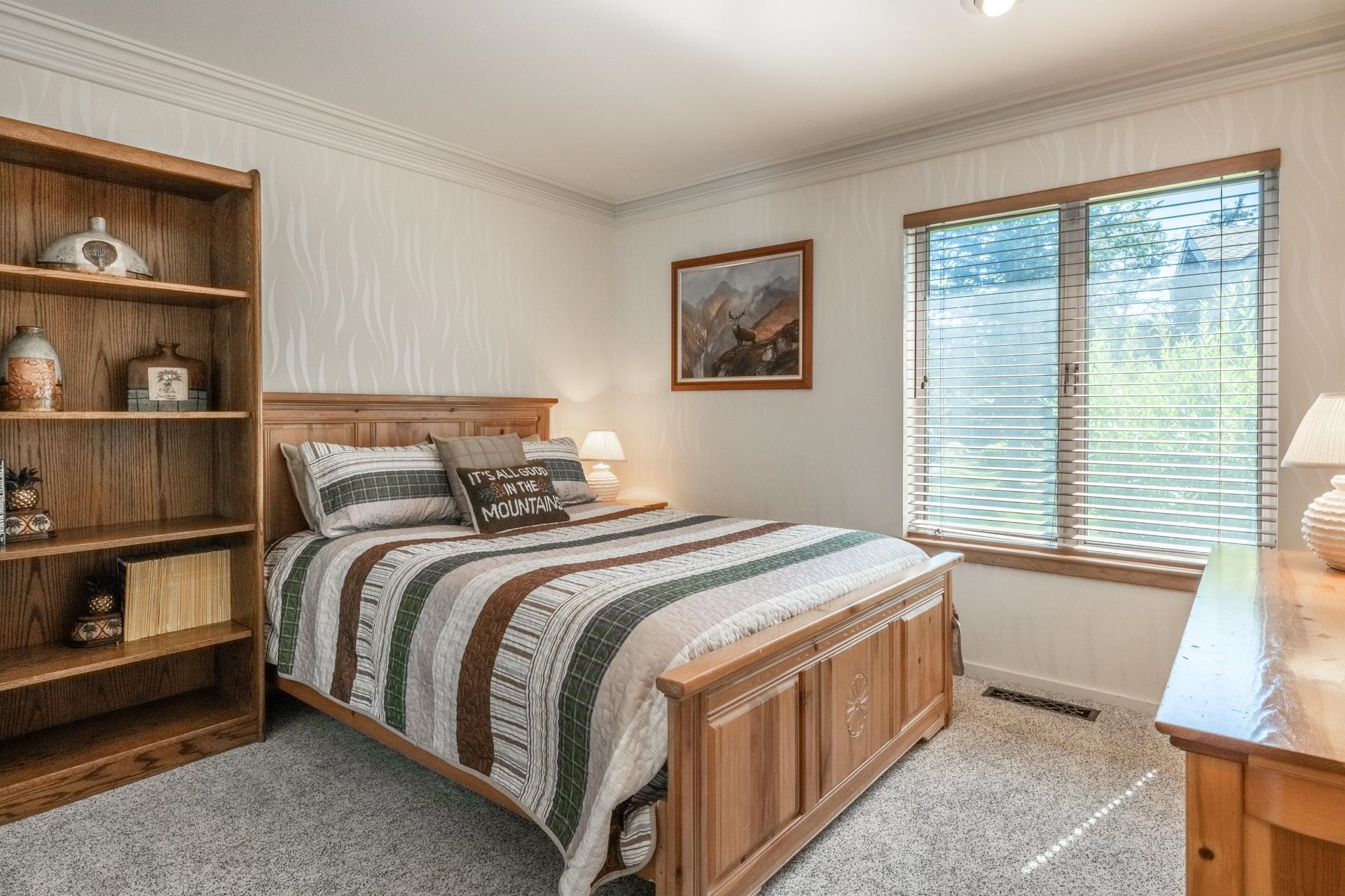 623 Golden Creek Road, Unit 623 Mammoth Lakes, CA 93546 - Photo 22 of 33 a bedroom with a bed and window