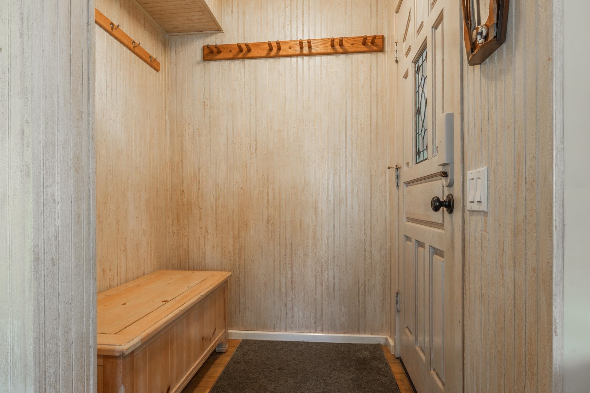 623 Golden Creek Road, Unit 623 Mammoth Lakes, CA 93546 - Photo 28 of 33 a bathroom with a shower and a tub