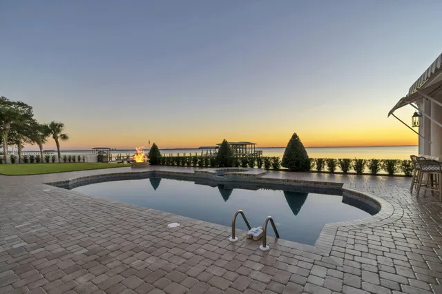 $4,500,000 | 6 Sunset Beach Place, Niceville, FL 32578