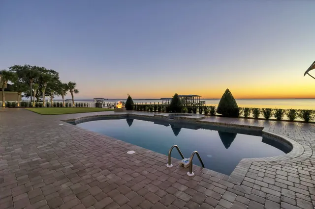 $4,500,000 | 6 Sunset Beach Place, Niceville, FL 32578