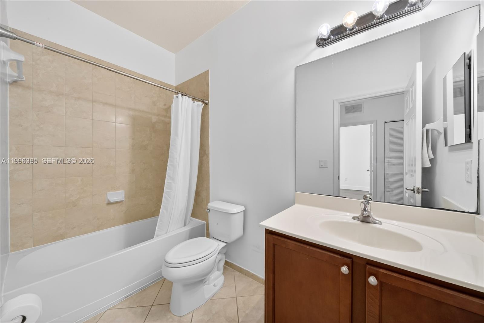 8766 Northwest 112th Path Doral, FL 33178 - Photo 26 of 52