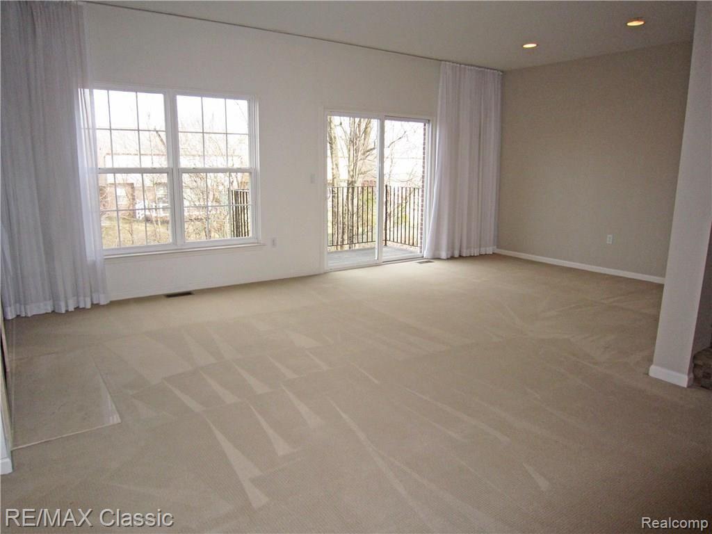 601 Cherry Orchard Road, Unit 142 Canton, MI 48188 - Photo 13 of 27