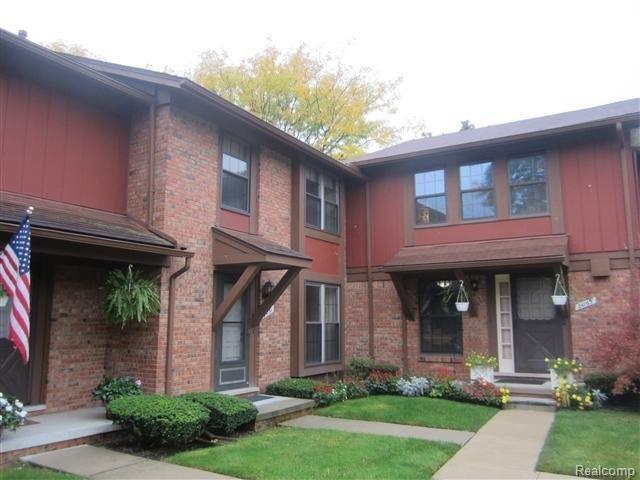 24751 Greenhill Road, Unit 30 Warren, MI 48091 - Photo 1 of 20 24751 Greenhill Rd.