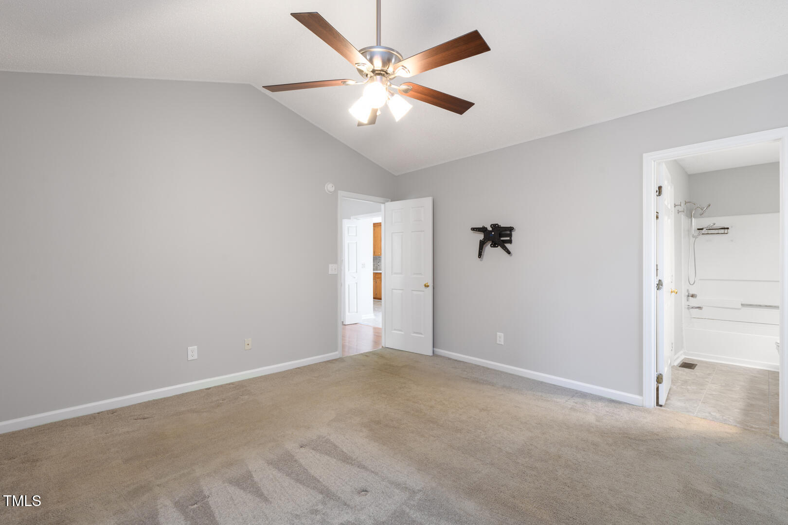 5224 Relay Way Raleigh, NC 27603 - Photo 15 of 19 250128-RelayWay-18
