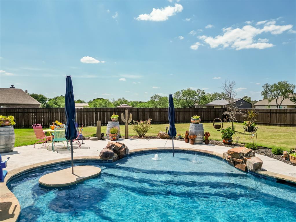 470 Wilson Bend Road Millsap, TX 76066 - Photo 5 of 40