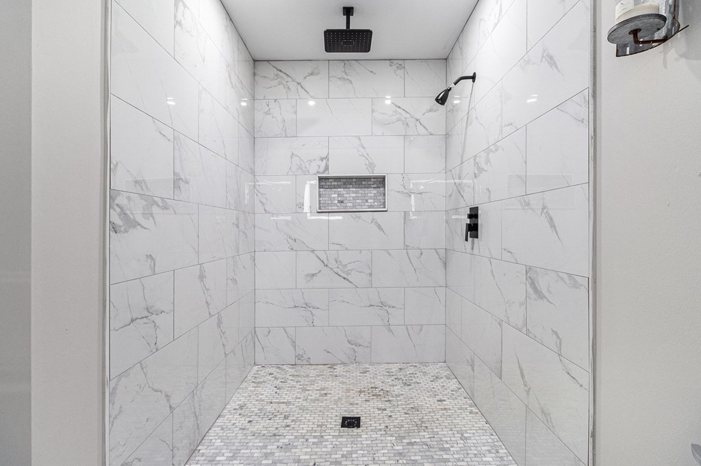 220 Fox Den Circle Jasper, GA 30143 - Photo 17 of 29 a bathroom with a shower