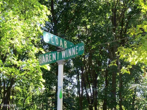 $325,000 | 19 Cedar Road, Bethlehem, NY 12158