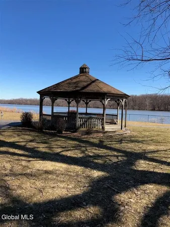 $325,000 | 19 Cedar Road, Bethlehem, NY 12158