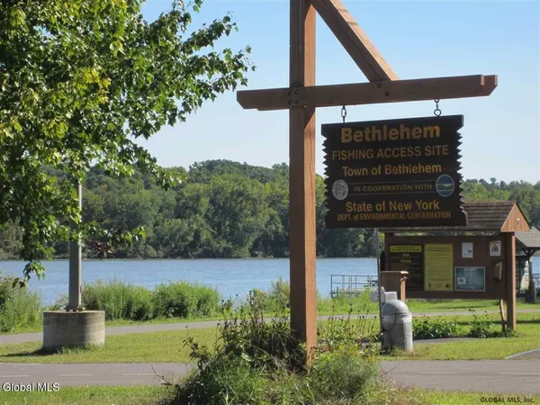 $325,000 | 19 Cedar Road, Bethlehem, NY 12158