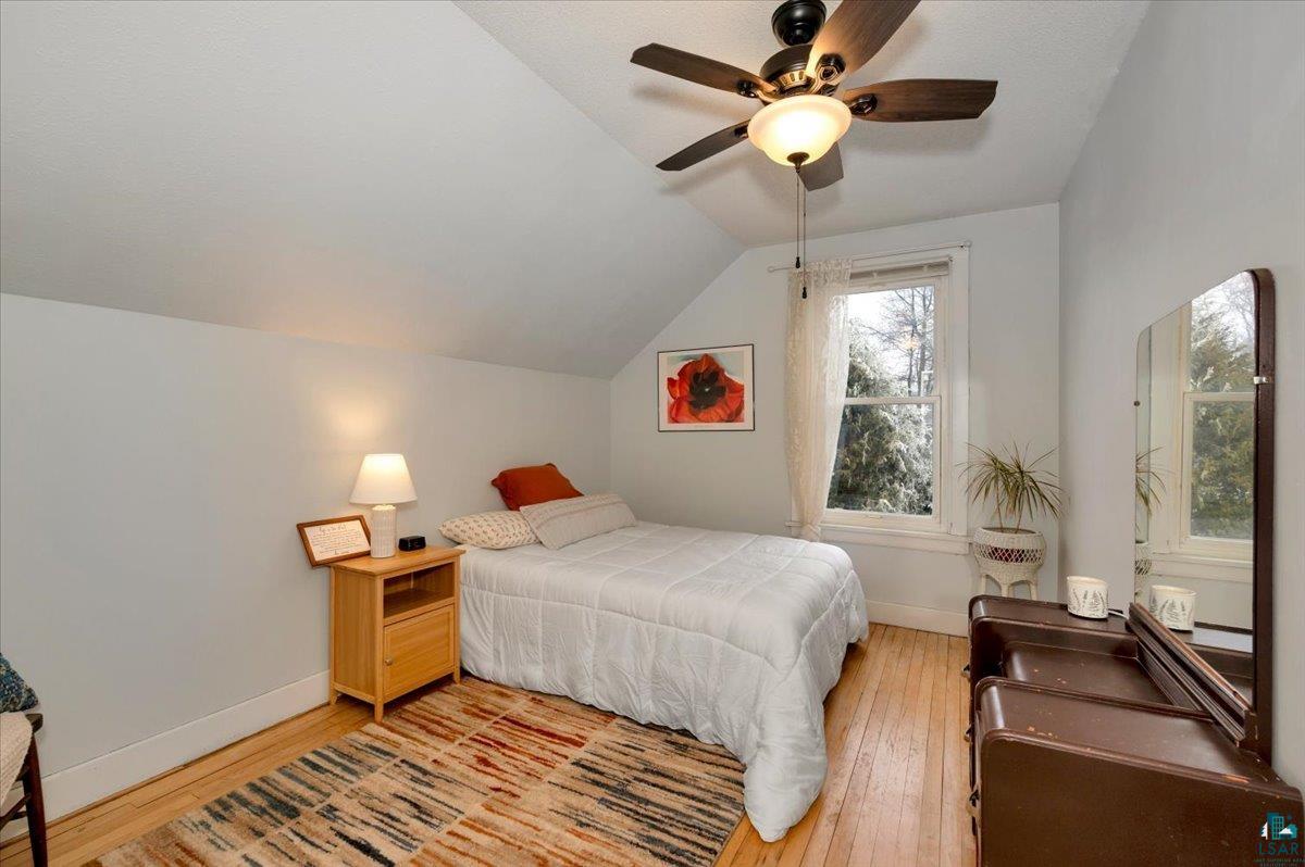 4722 Oneida Street Duluth, MN 55804 - Photo 11 of 24