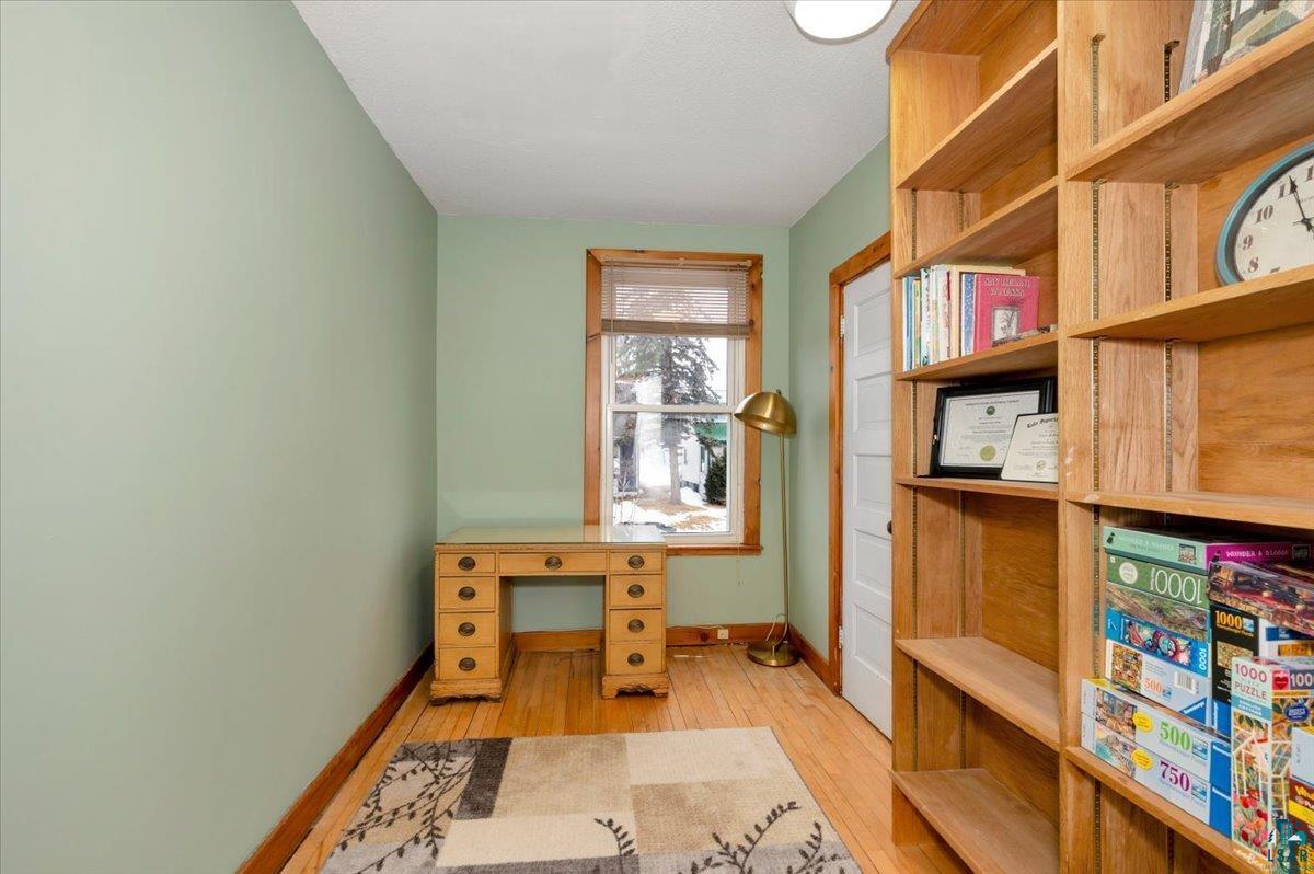 4722 Oneida Street Duluth, MN 55804 - Photo 13 of 24