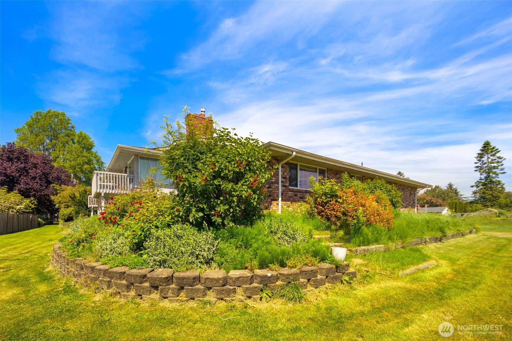 17464 Dunbar Road, Unit 1 Mount Vernon, WA 98273 - Photo 36 of 40 a view of a garden