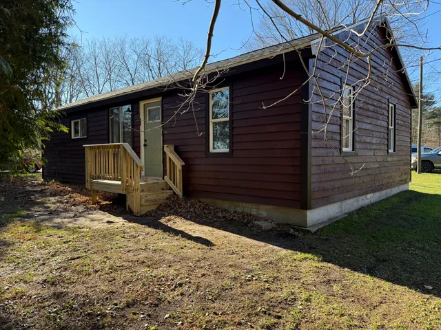 $249,900 | 10301 North 45th Street, Augusta, MI 49012