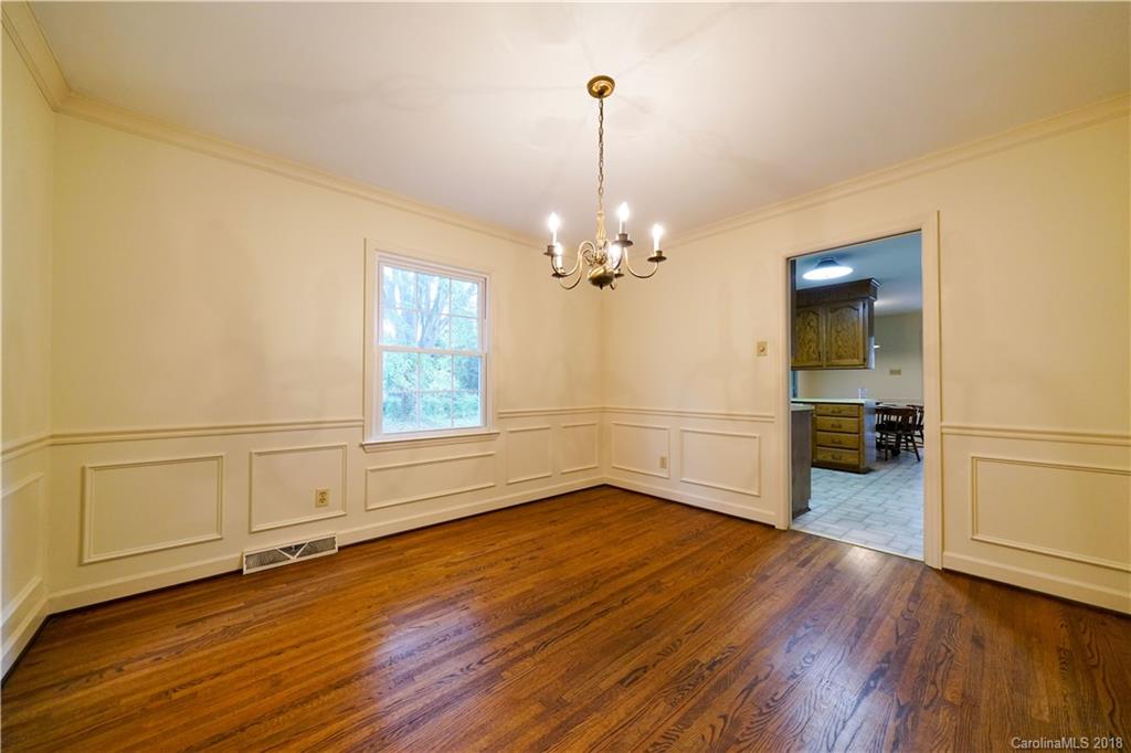 5833 Portburn Road Charlotte, NC 28211 - Photo 11 of 30 Gallery Image 11