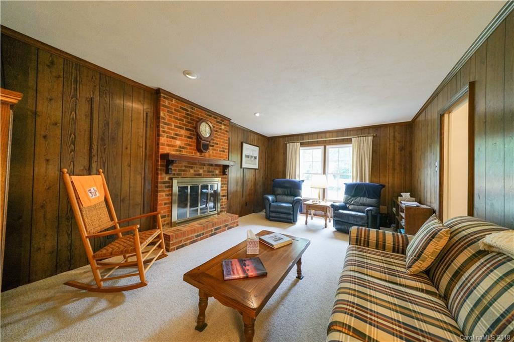 5833 Portburn Road Charlotte, NC 28211 - Photo 12 of 30 Gallery Image 12