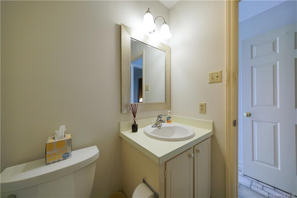 5833 Portburn Road Charlotte, NC 28211 - Photo 14 of 30 Gallery Image 14