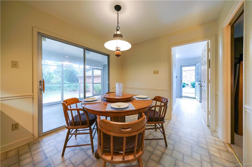 5833 Portburn Road Charlotte, NC 28211 - Photo 16 of 30 Gallery Image 16