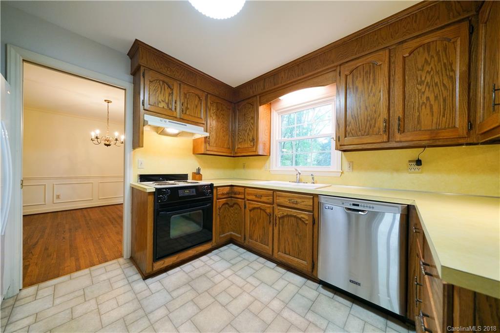 5833 Portburn Road Charlotte, NC 28211 - Photo 17 of 30 Gallery Image 17
