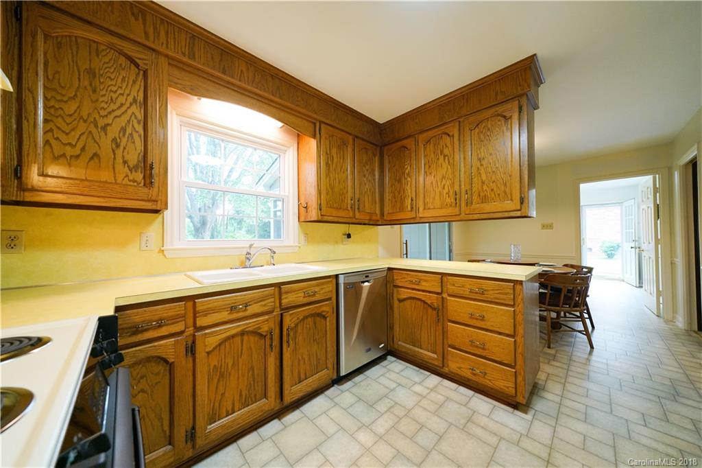 5833 Portburn Road Charlotte, NC 28211 - Photo 18 of 30 Gallery Image 18