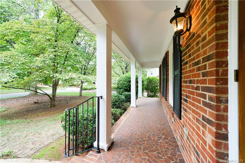 5833 Portburn Road Charlotte, NC 28211 - Photo 7 of 30 Gallery Image 7