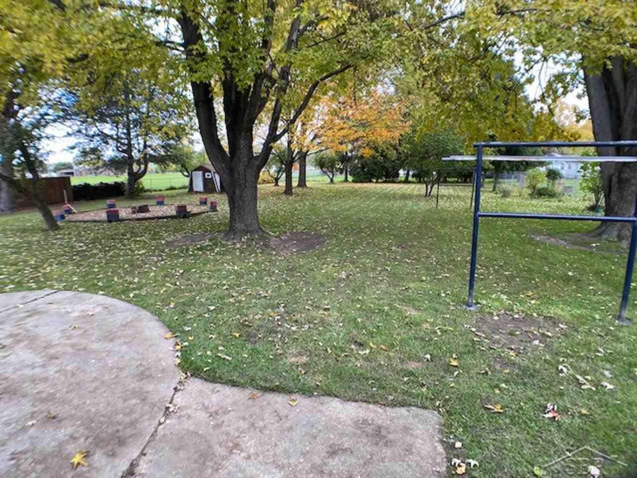 5112 Sherman Road Saginaw, MI 48604 - Photo 23 of 25 50059677-22.JPG