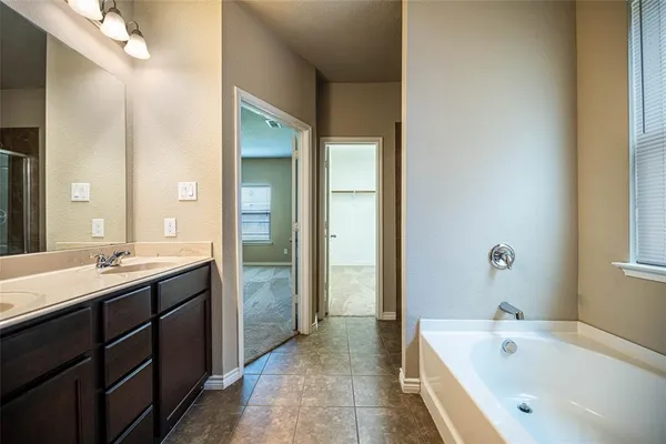 $2,650 | 1913 Christopher Creek Drive, Little Elm, TX 75068