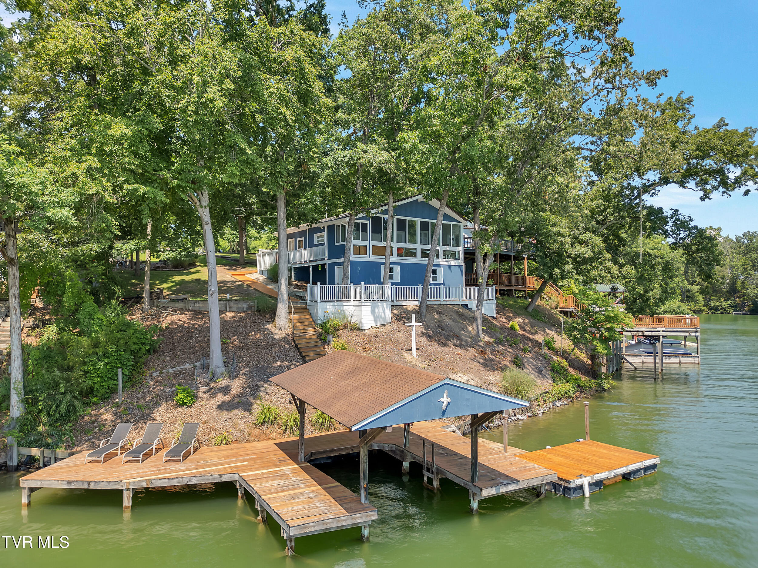 153 H R King Road, Unit 1 Gray, TN 37615 - Photo 20 of 49 153 H R King (18)