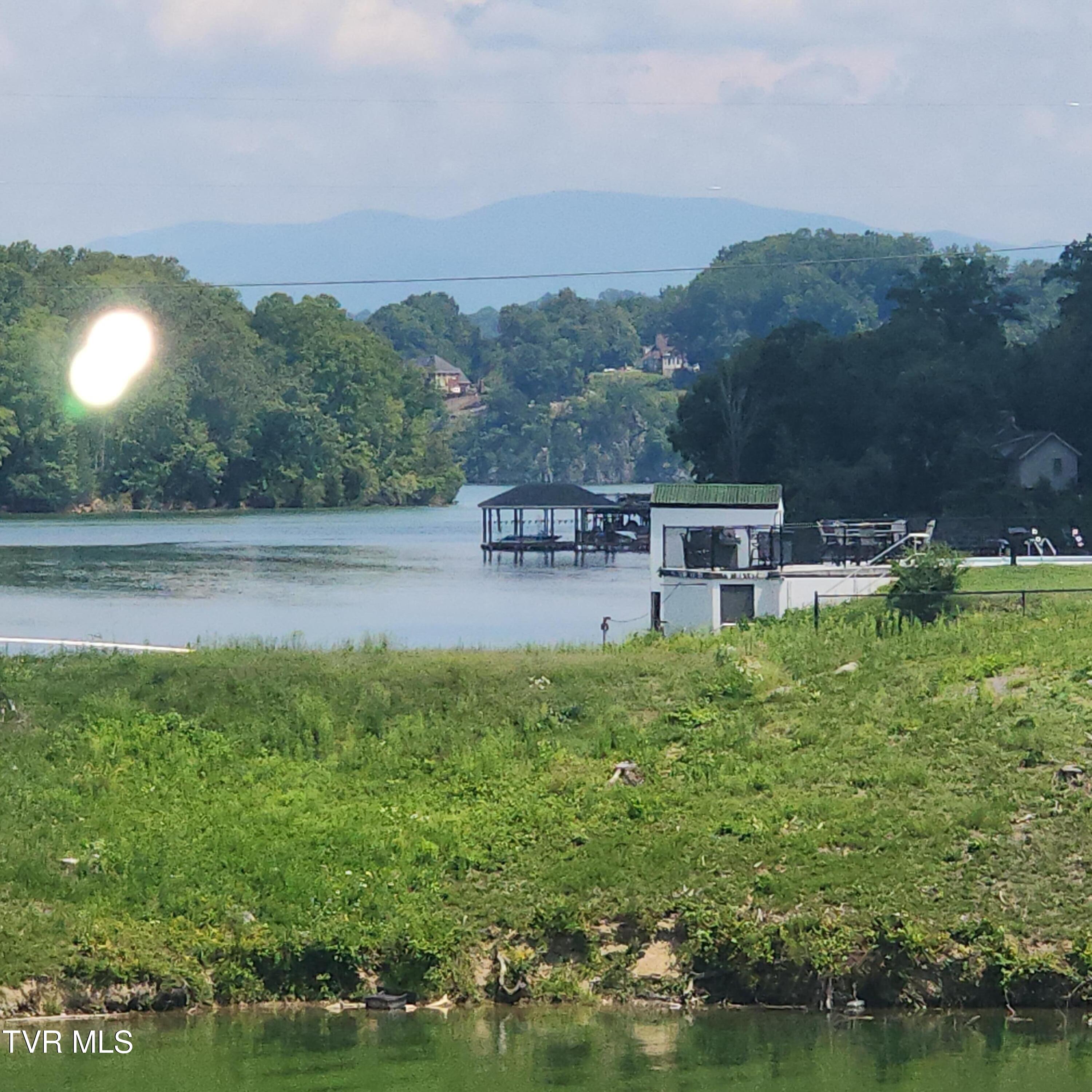 153 H R King Road, Unit 1 Gray, TN 37615 - Photo 30 of 49 20250818_141128