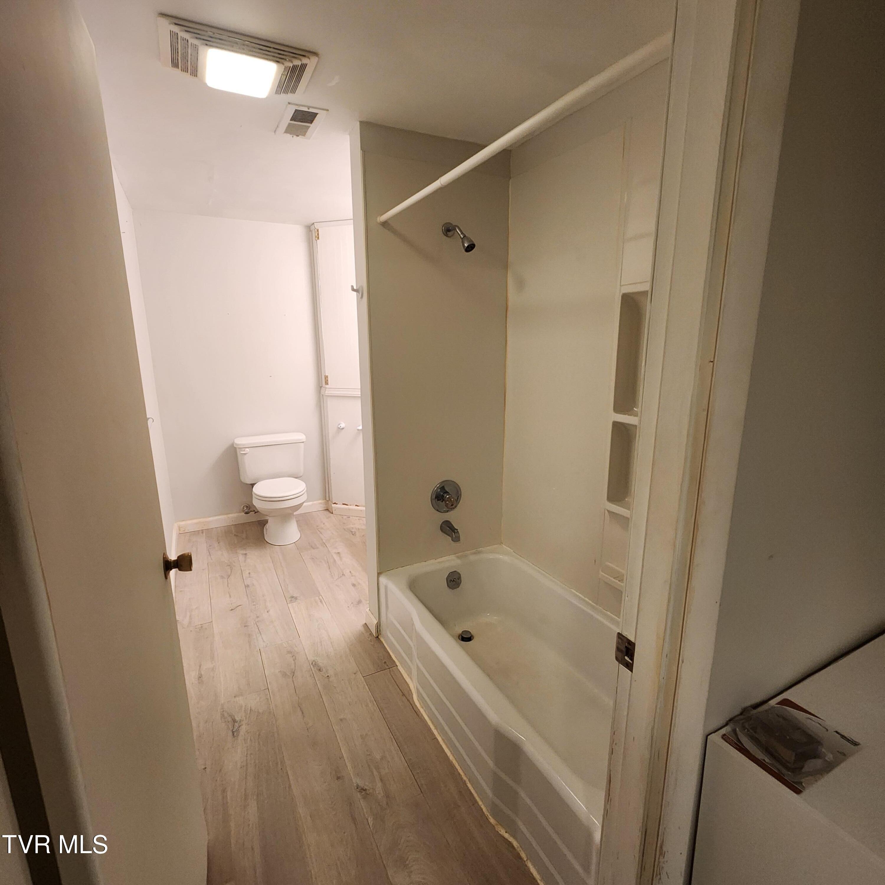 153 H R King Road, Unit 1 Gray, TN 37615 - Photo 39 of 49 20250818_141541