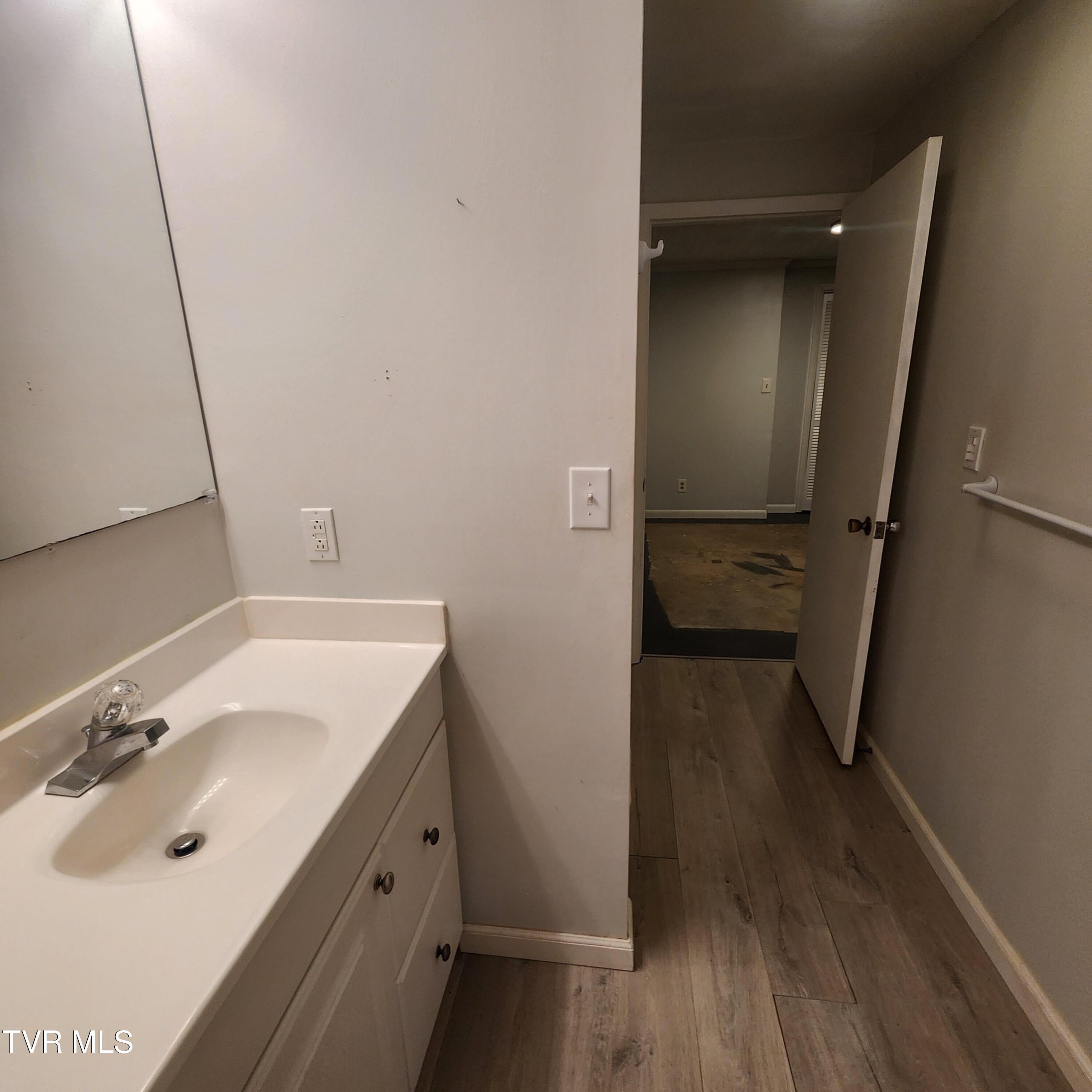 153 H R King Road, Unit 1 Gray, TN 37615 - Photo 40 of 49 20250818_141553