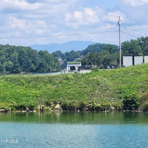 $489,000 | 153 H R King Road, Unit 1, Gray, TN 37615