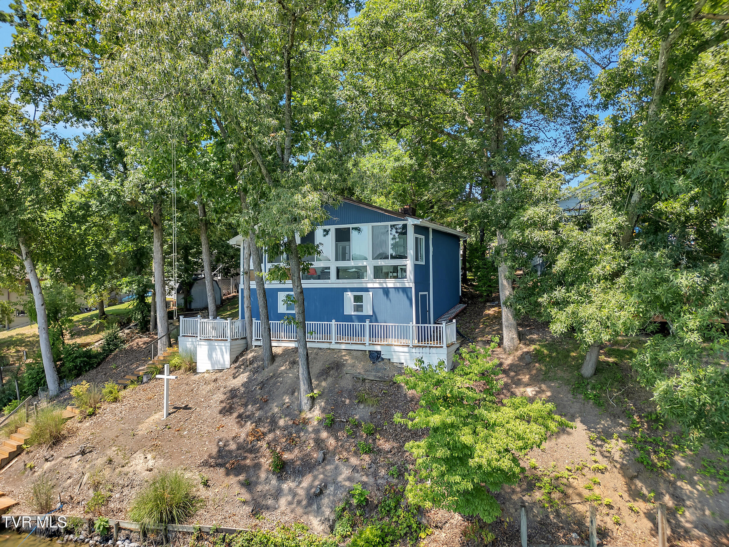 153 H R King Road, Unit 1 Gray, TN 37615 - Photo 6 of 49 153 H R King (1)