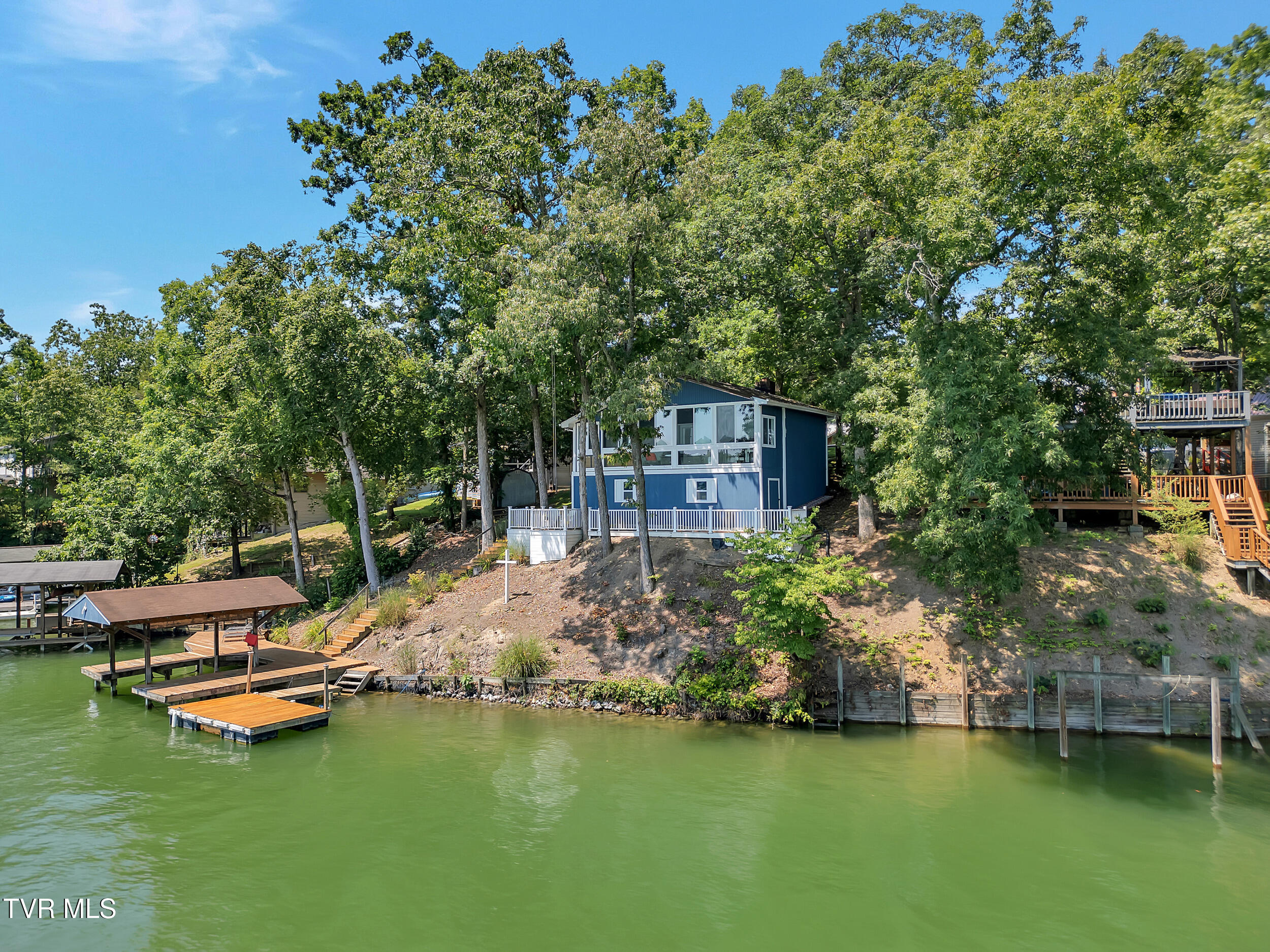 153 H R King Road, Unit 1 Gray, TN 37615 - Photo 7 of 49 153 H R King (2)