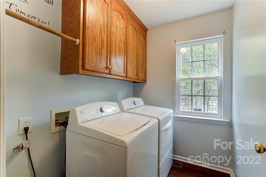 104 High Ridge Court West Mount Holly, NC 28120 - Photo 14 of 34 a utility room with dryer and washer
