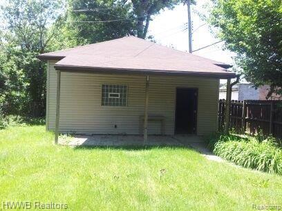 4895 Audubon Road Detroit, MI 48224 - Photo 23 of 25 GARAGE 4.jpg